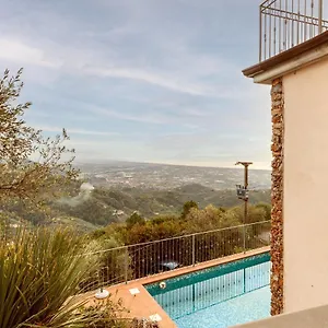  Villa Martina