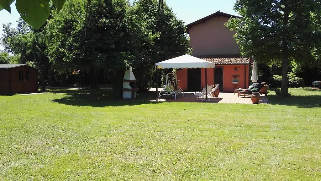 Il Frutteto Villa Pietrasanta 0*,  Italy